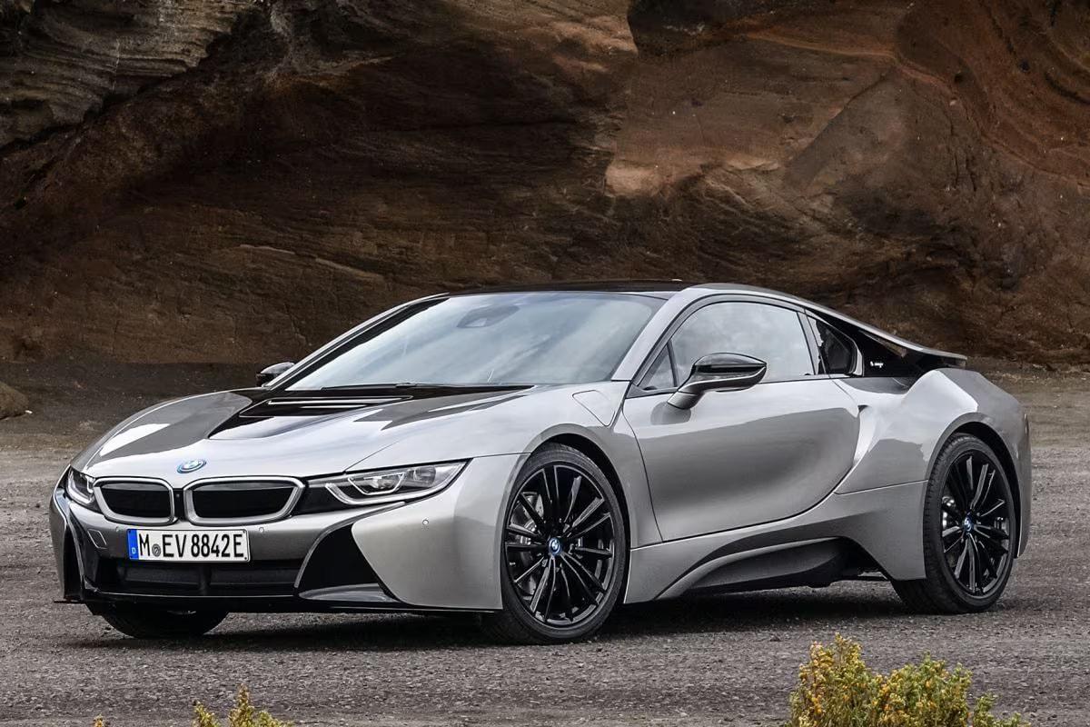 BMW i8