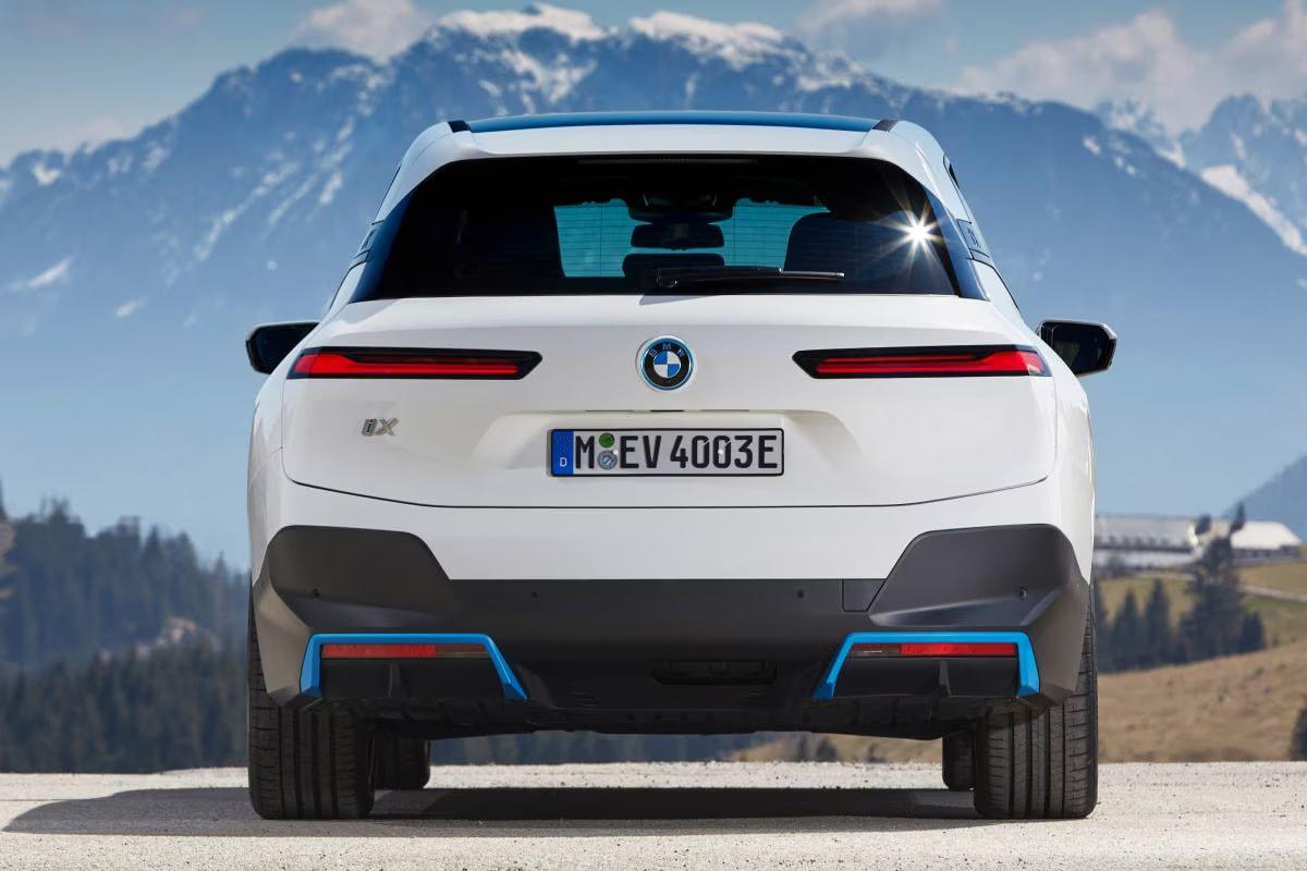 BMW ix