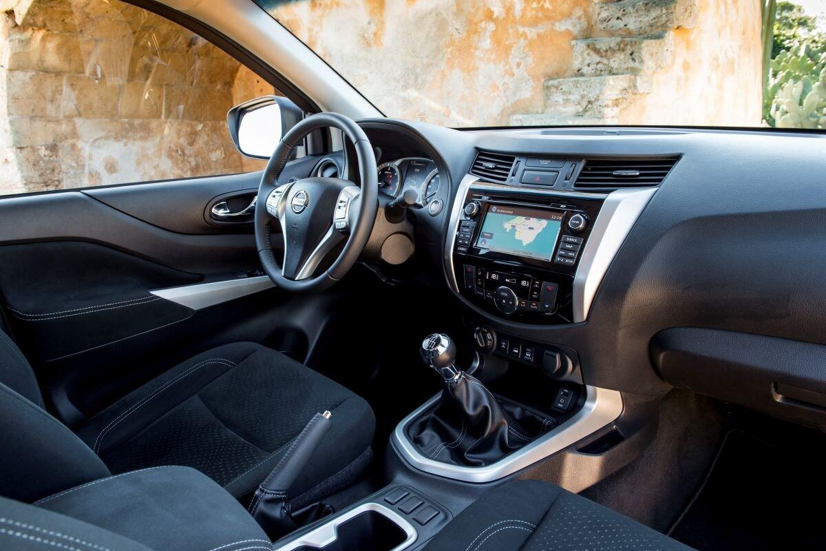 Nissan Navara Interieur
