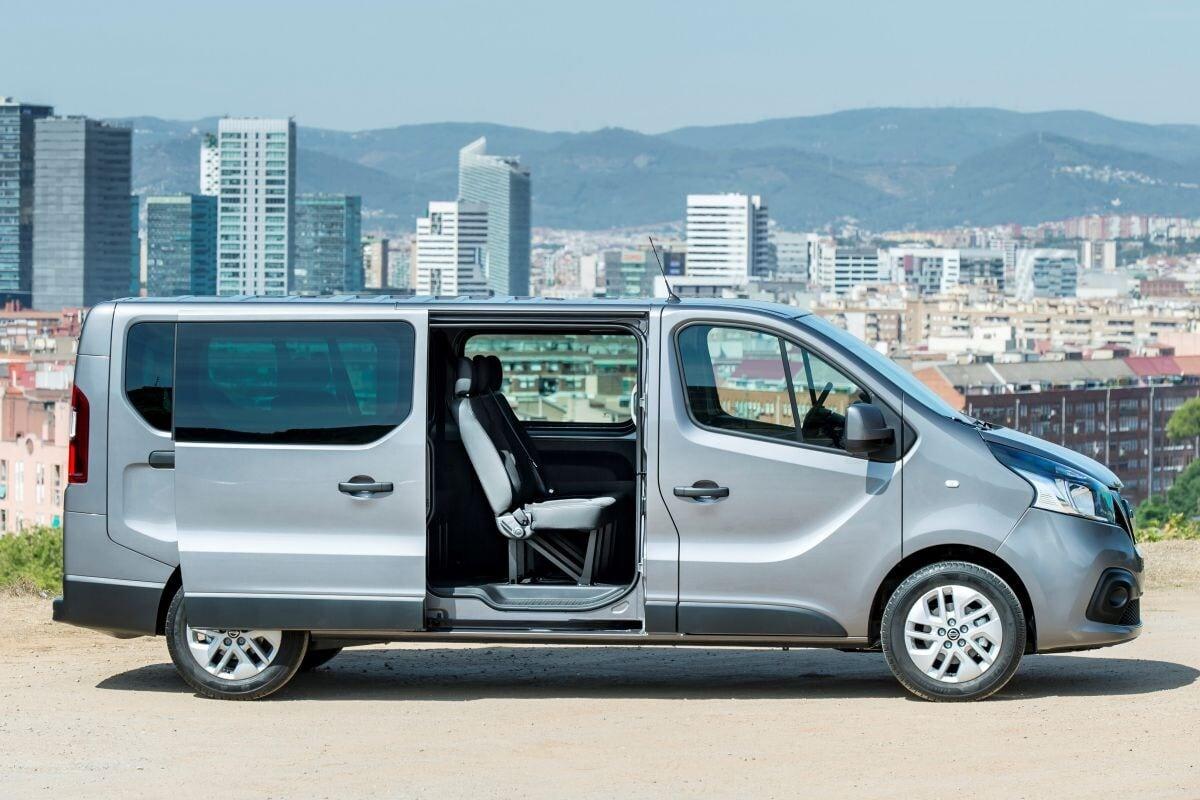 Nissan nv300