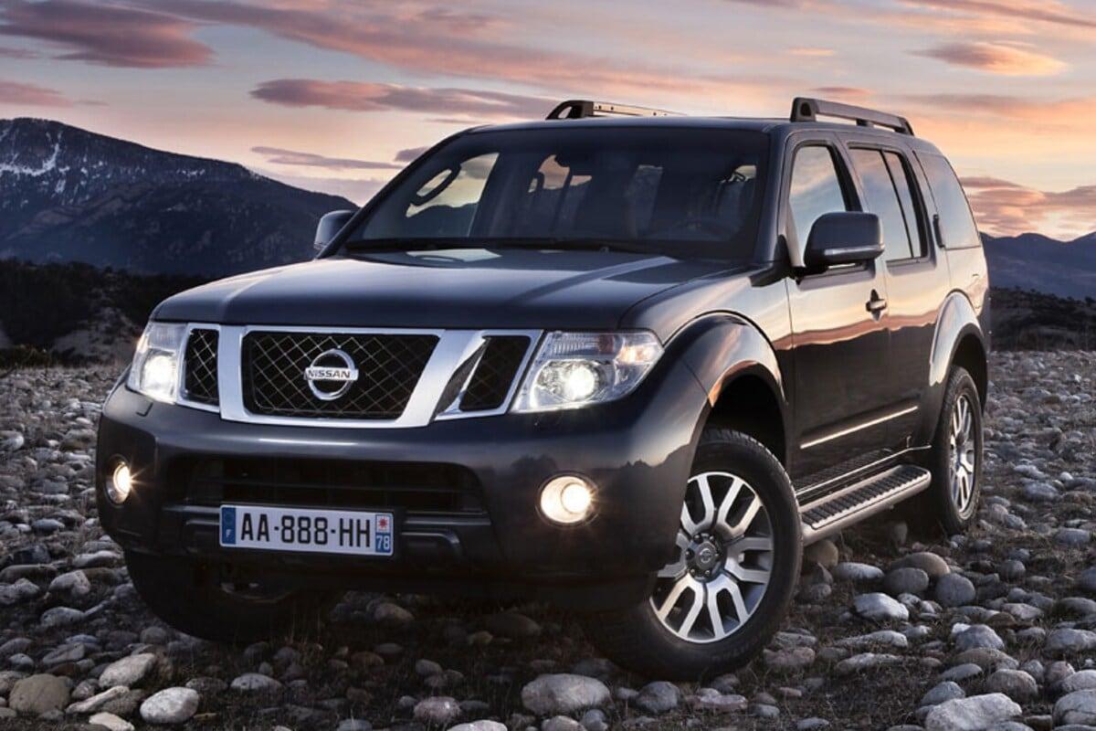 Nissan Pathfinder Van 2.5