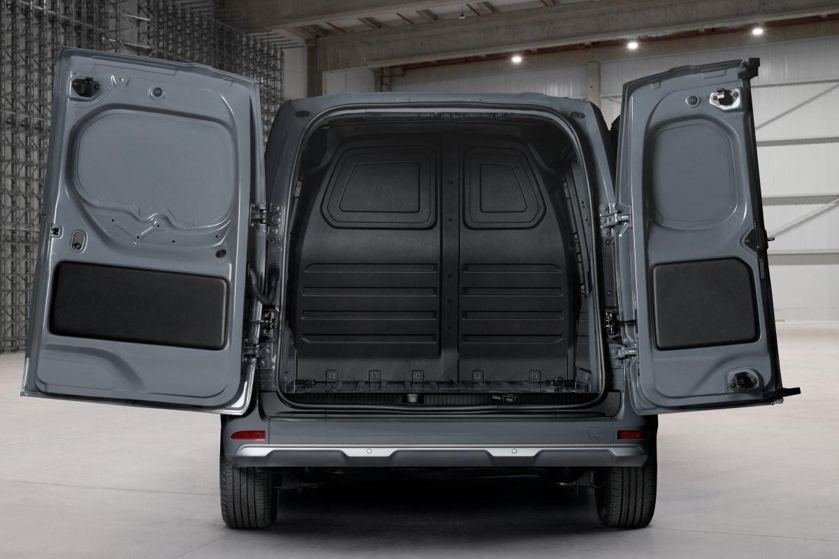 Nissan Townstar Van L1 EV Business