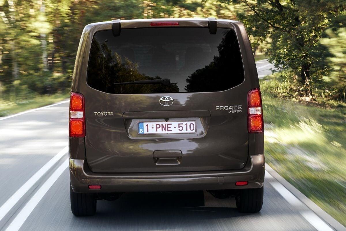 Toyota Proace Shuttle Compact