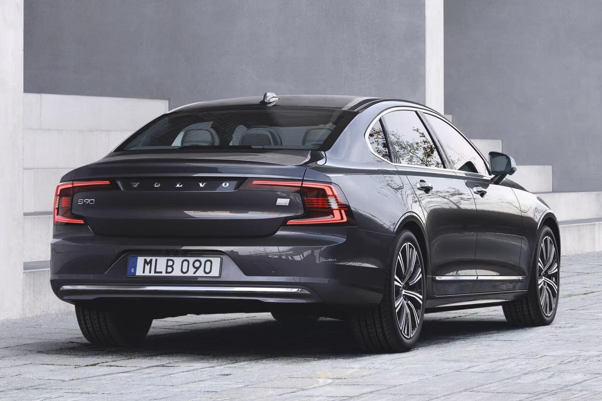 Volvo S90 Recharge T8 AWD