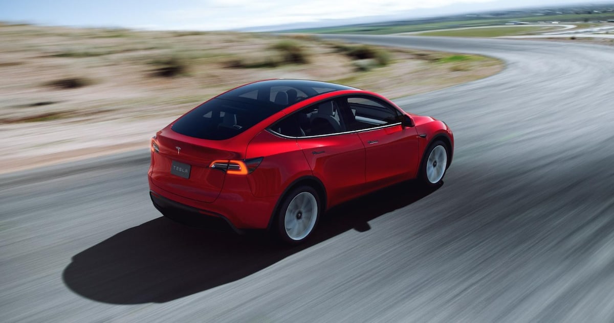 Tesla model Y rood.jpg