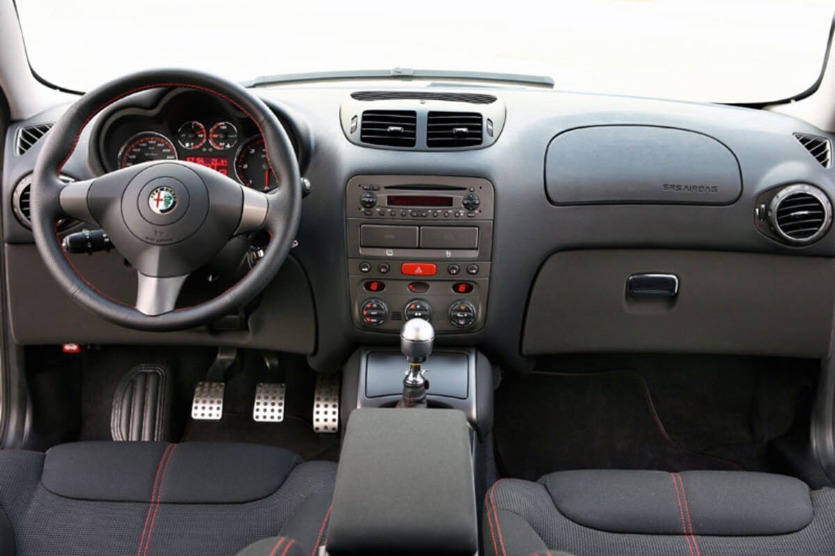 Alfa Romeo GT Interieur