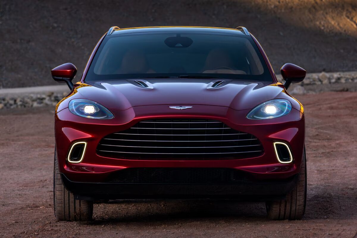 Afbeelding van Aston Martin DBX per generatie 2020 +