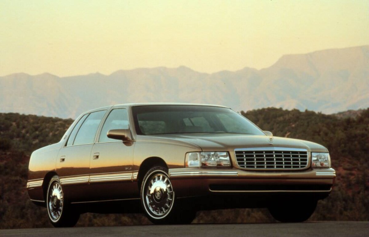 Afbeelding van Cadillac DeVille per generatie 1994-1999