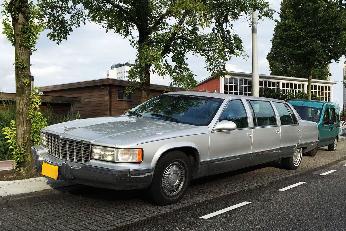 Afbeelding van Cadillac Fleetwood per generatie 1993-1996