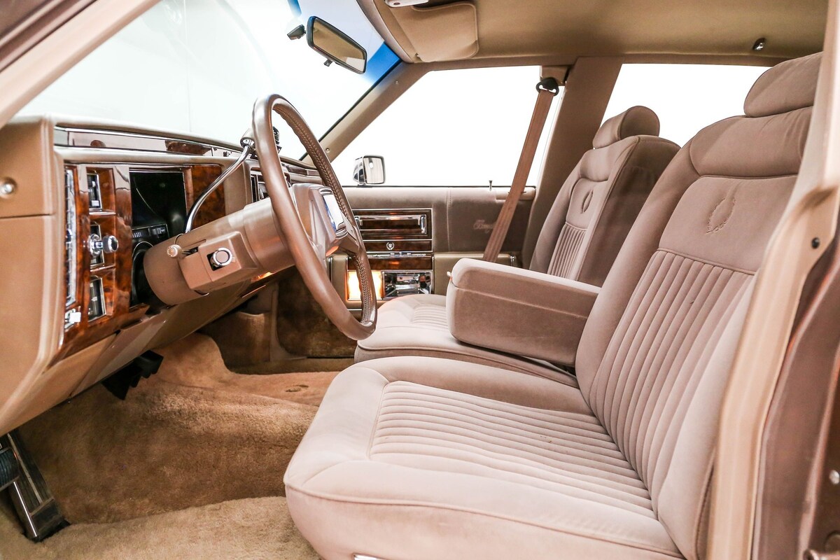 Cadillac Fleetwood Interieur