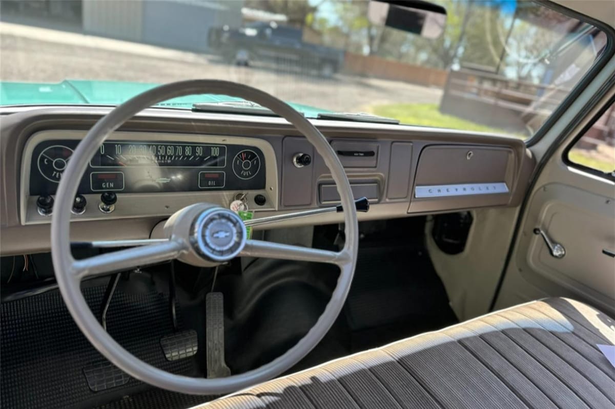 Chevrolet C10 Interieur