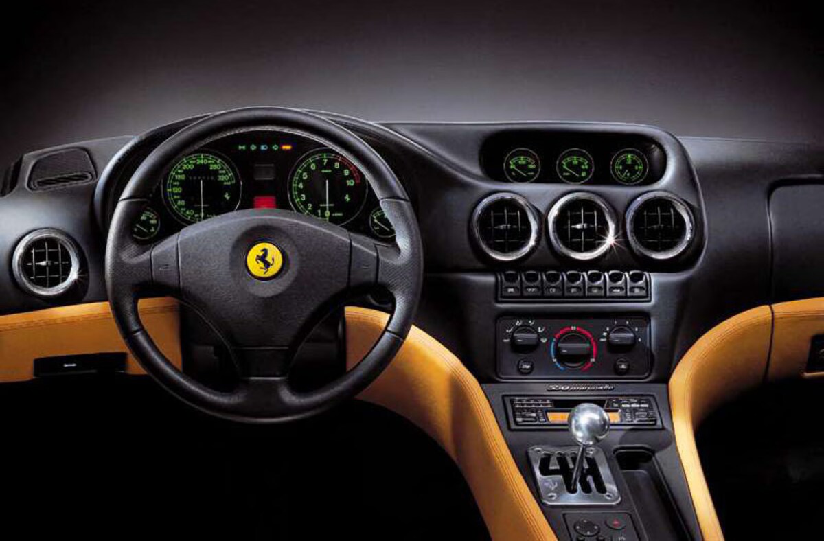 Ferrari 550 Interieur