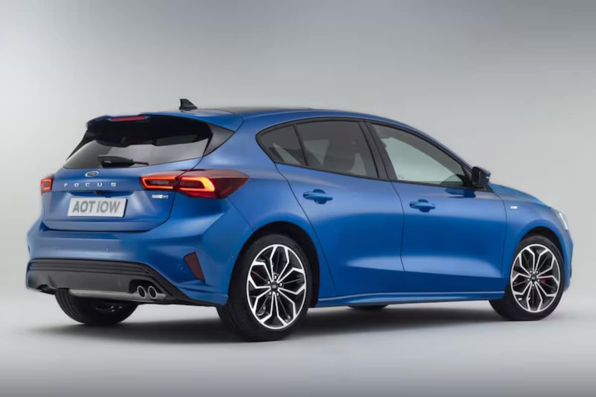 ford-focus-wagon-station