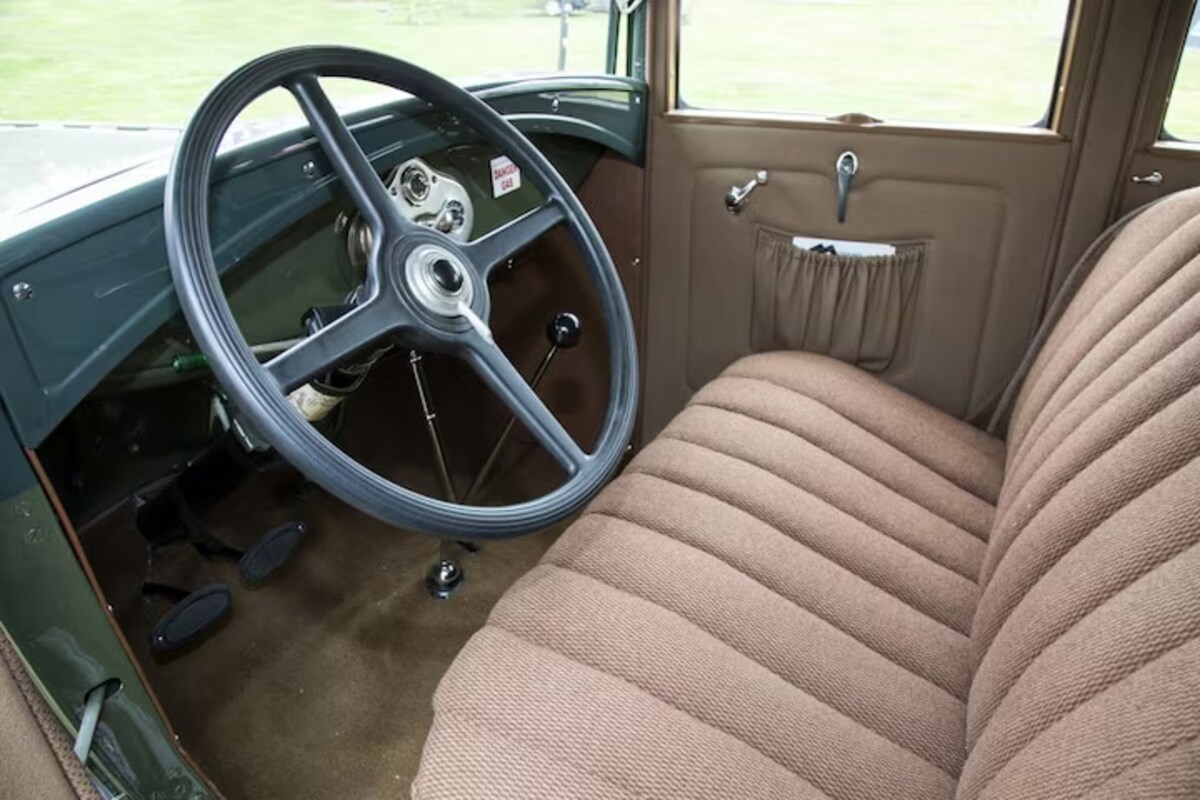 Ford Model A Interieur