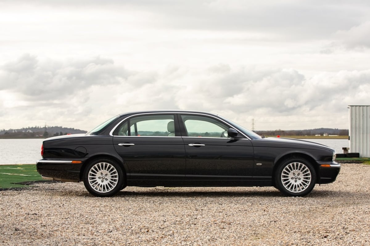 Jaguar XJ8 4.2 Sovereign LWB