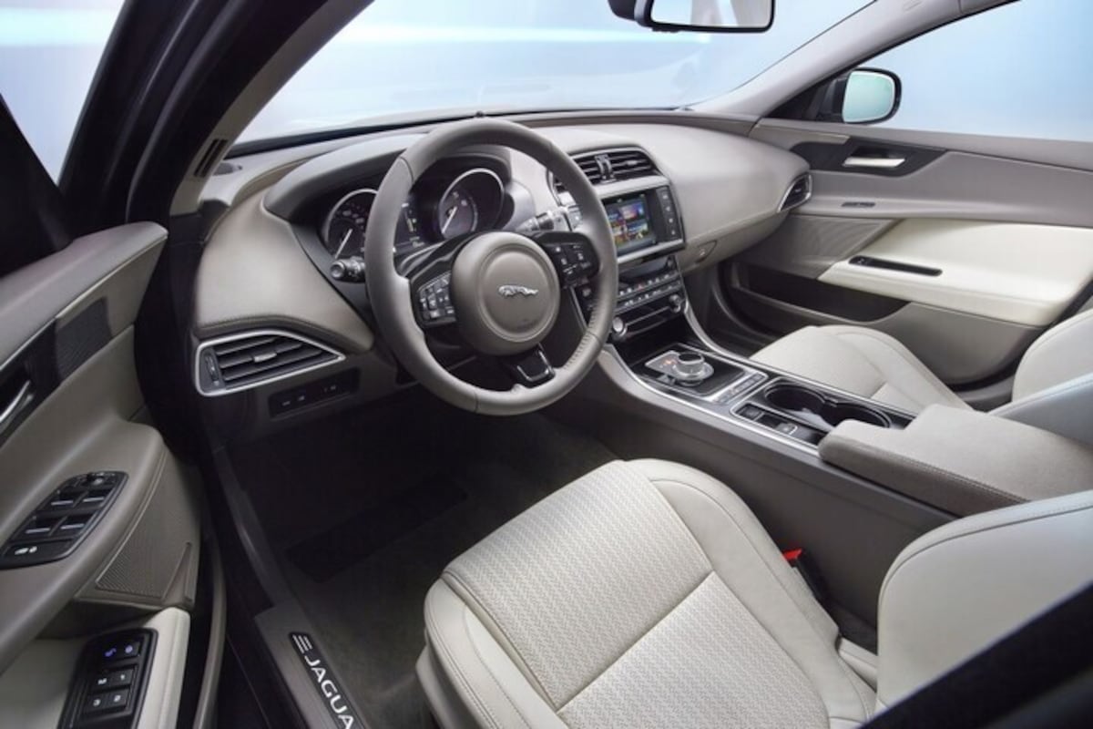 Jaguar XE Interieur