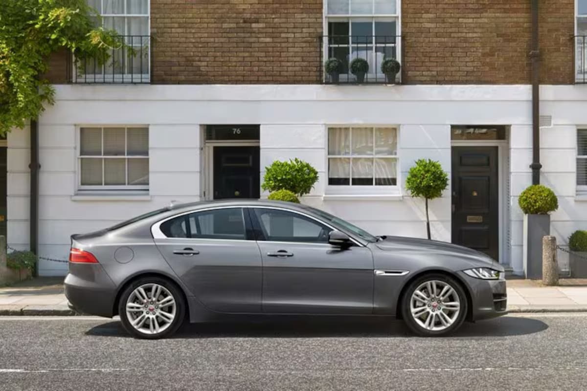 Jaguar XE 20d AWD Pure