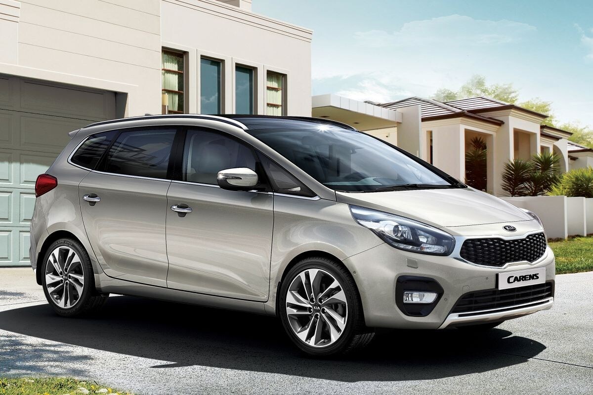 Kia Carens 1.6 GDI First Edition