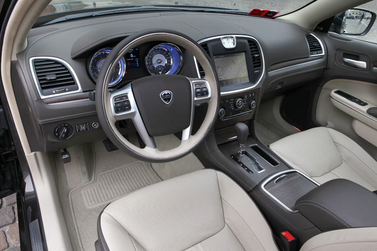 Lancia Thema Interieur