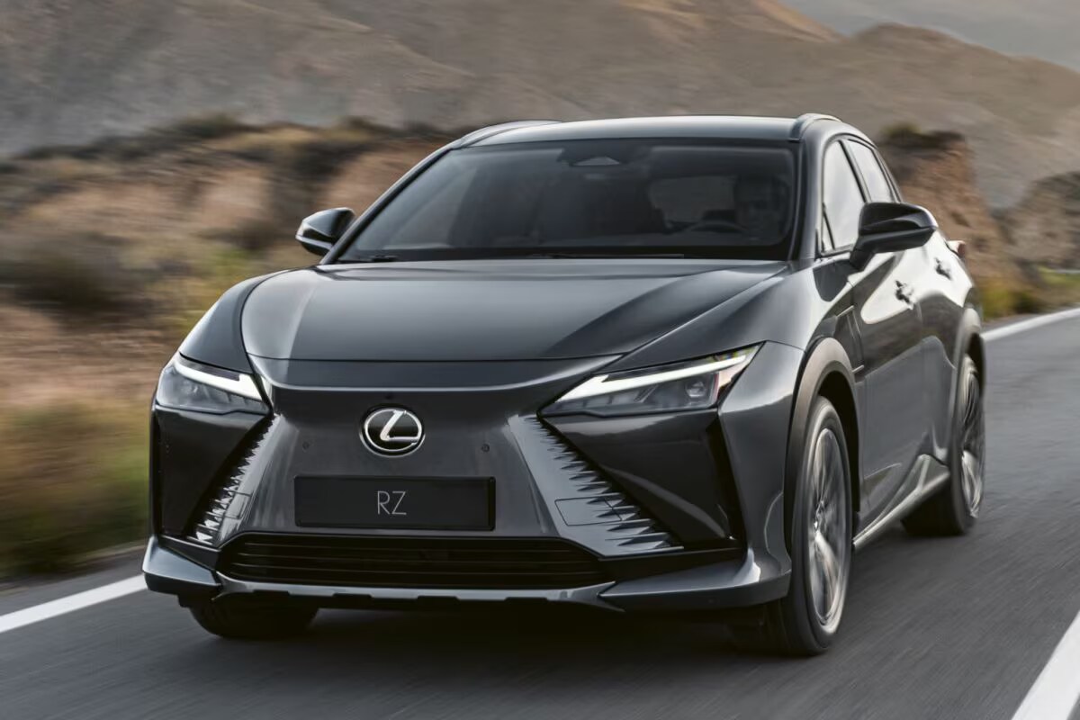 Lexus RZ 450e President Line