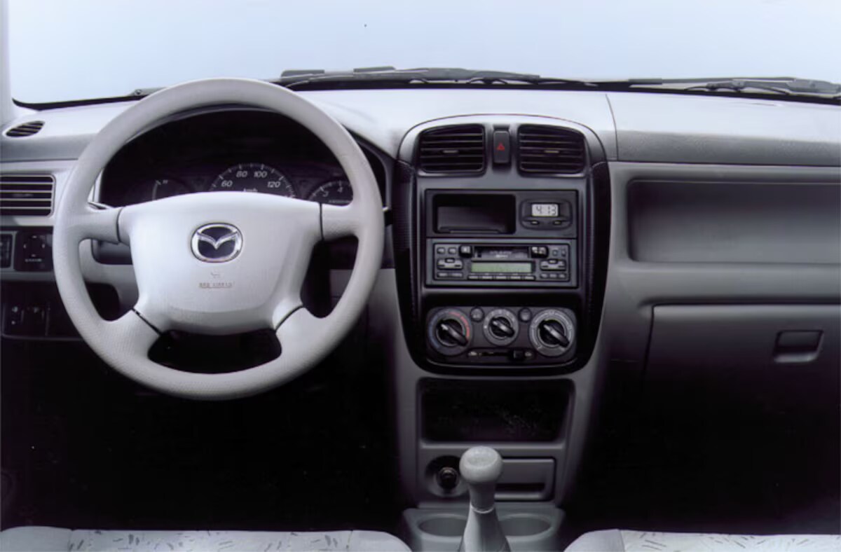 Mazda Demio Interieur