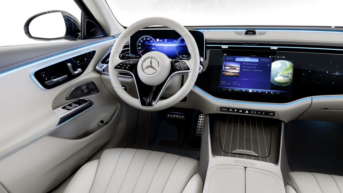 Mercedes-Benz E-Klasse Interieur