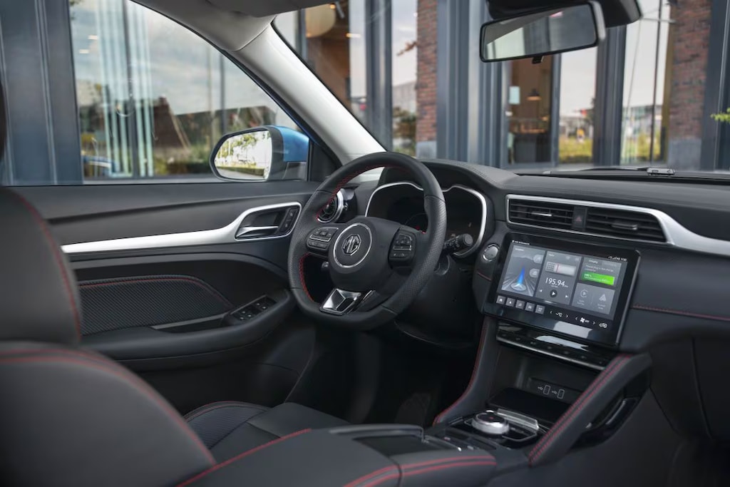 MG ZS: info, uitvoeringen, prijs en meer