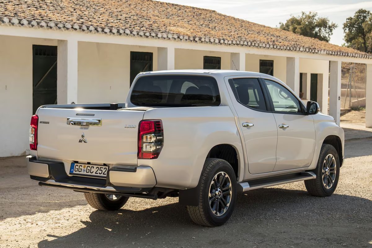 Mitsubishi L200 Double Cab 2.2 DI-D ClearTec Intense