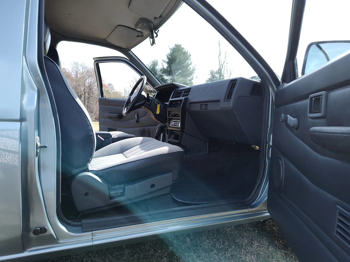 Nissan King Cab Interieur