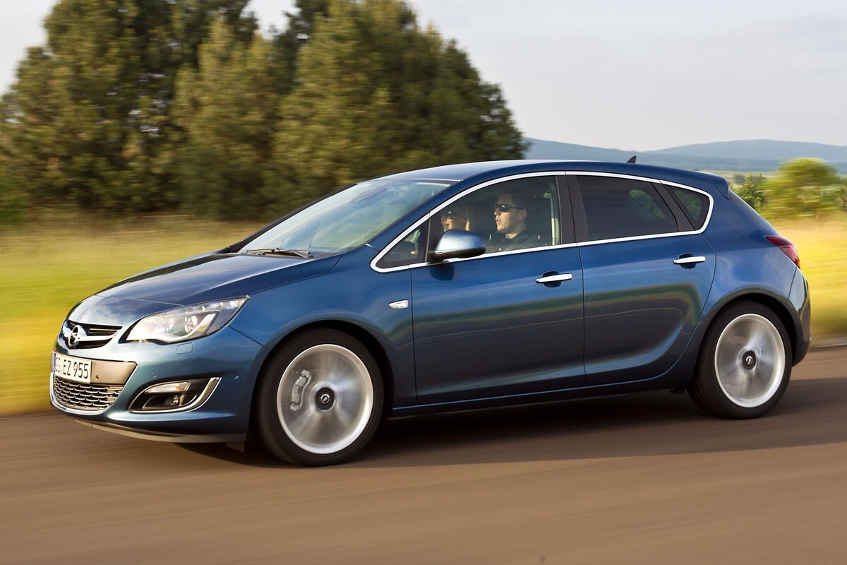 Afbeelding van Opel Astra per generatie 2009-2016