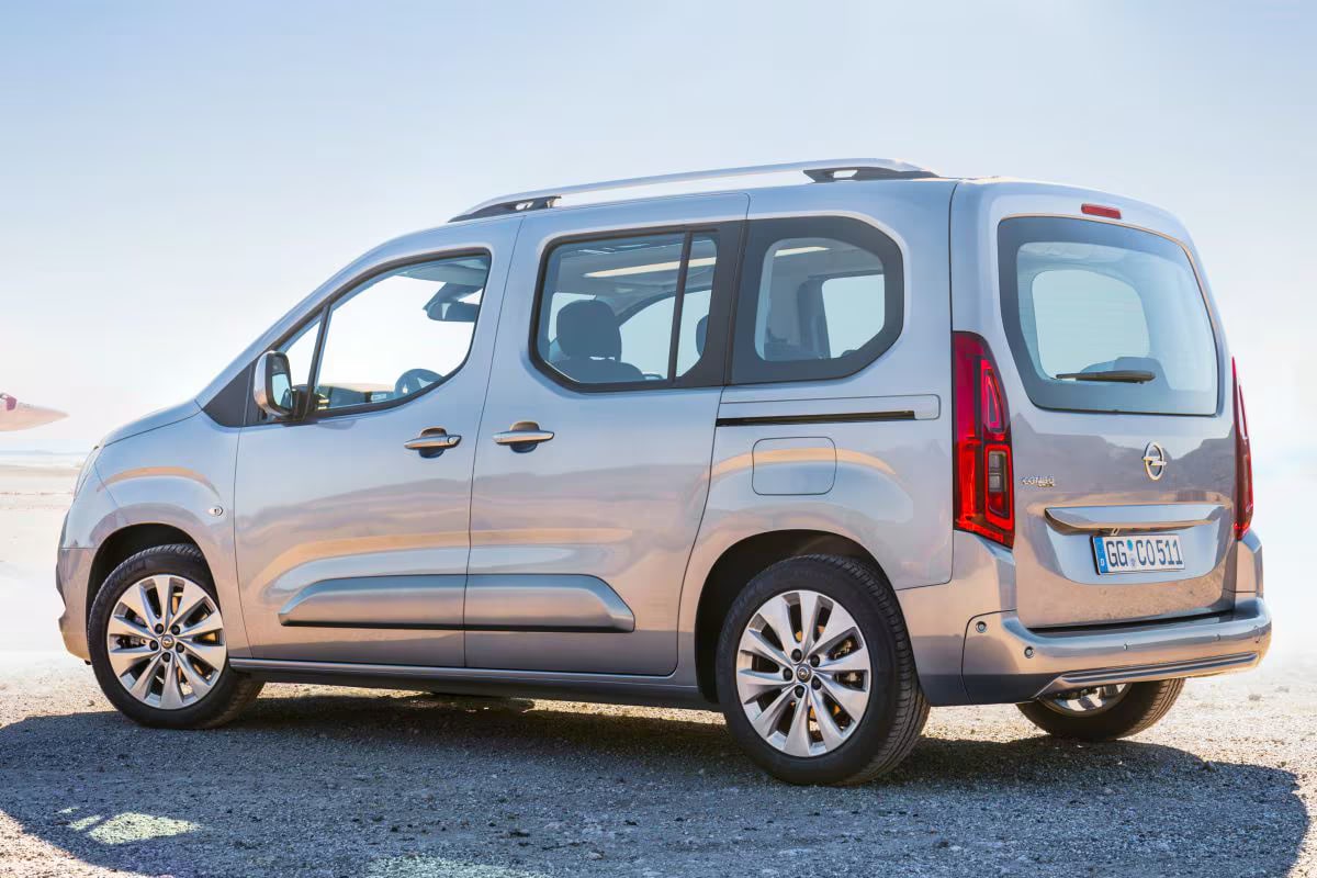 Afbeelding van Opel Combo Life per generatie 2020-2022