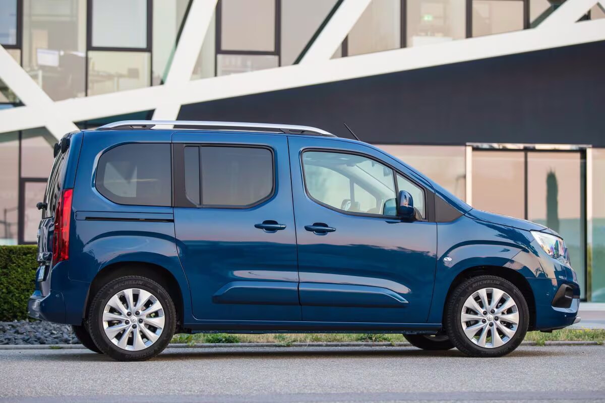 Opel Combo Tour L1H1 1.2 Turbo 110pk Edition
