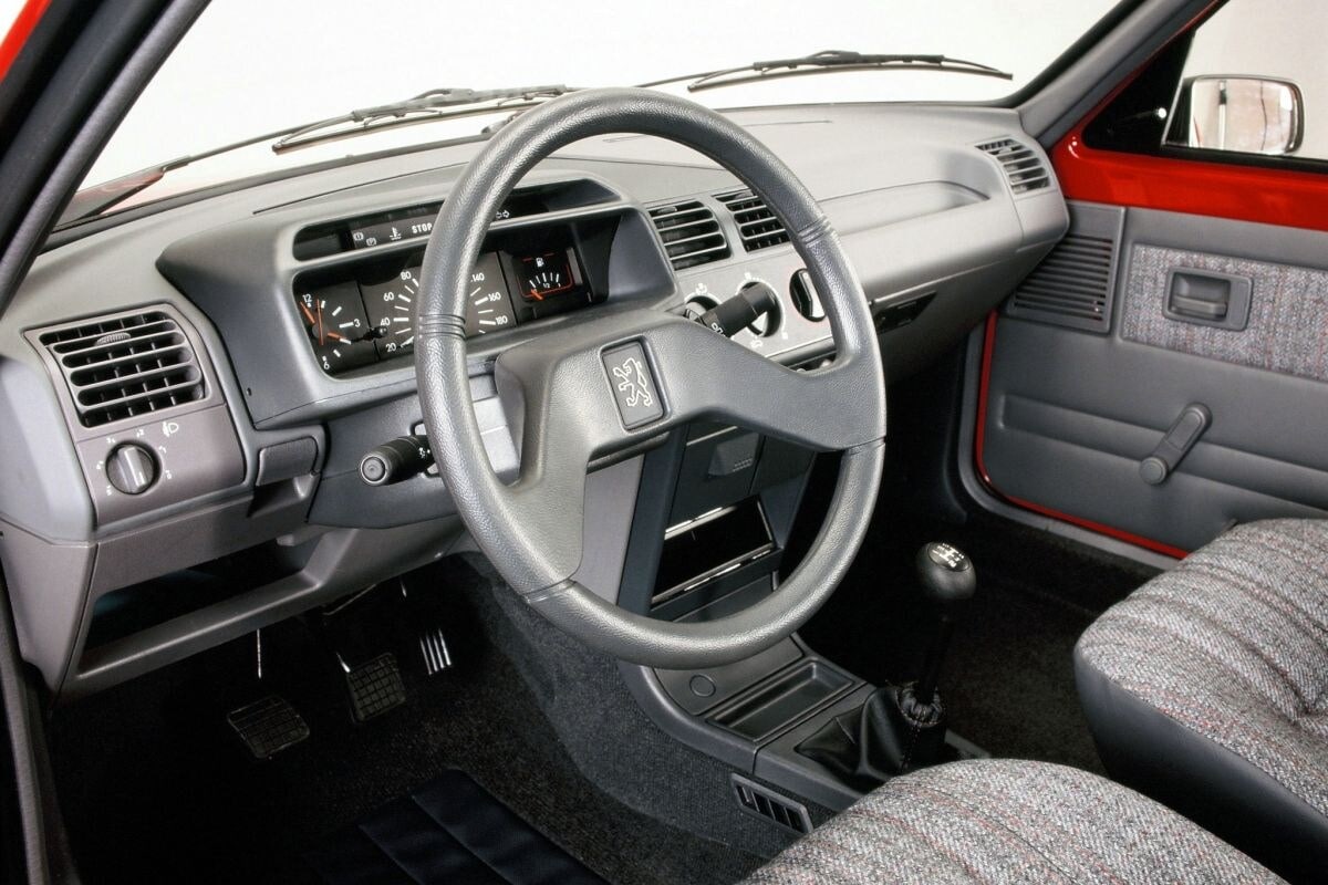 Peugeot 205 Interieur