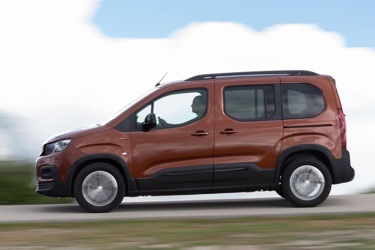 Afbeelding van Peugeot Rifter per generatie 2018+