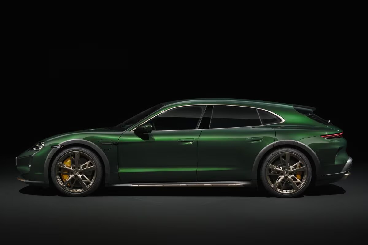 Porsche Taycan Cross Turismo