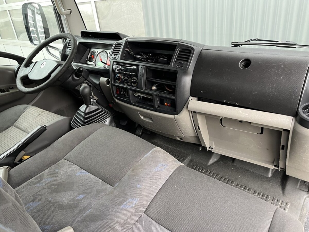 Renault Maxity Interieur