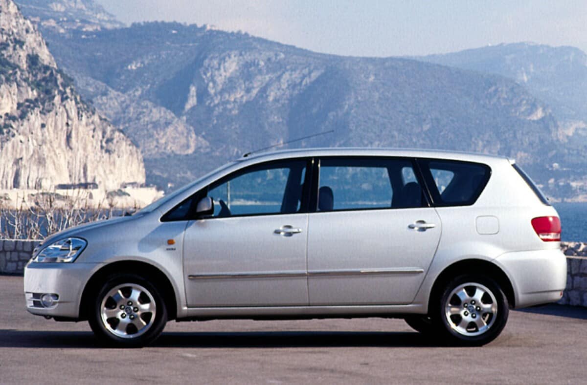 Afbeelding van Toyota Avensis Verso per generatie 2001-2006