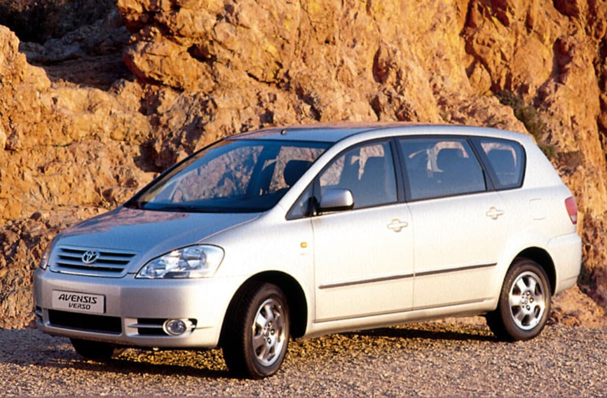 Toyota Avensis Verso 2.0 16v VVT-i Executive