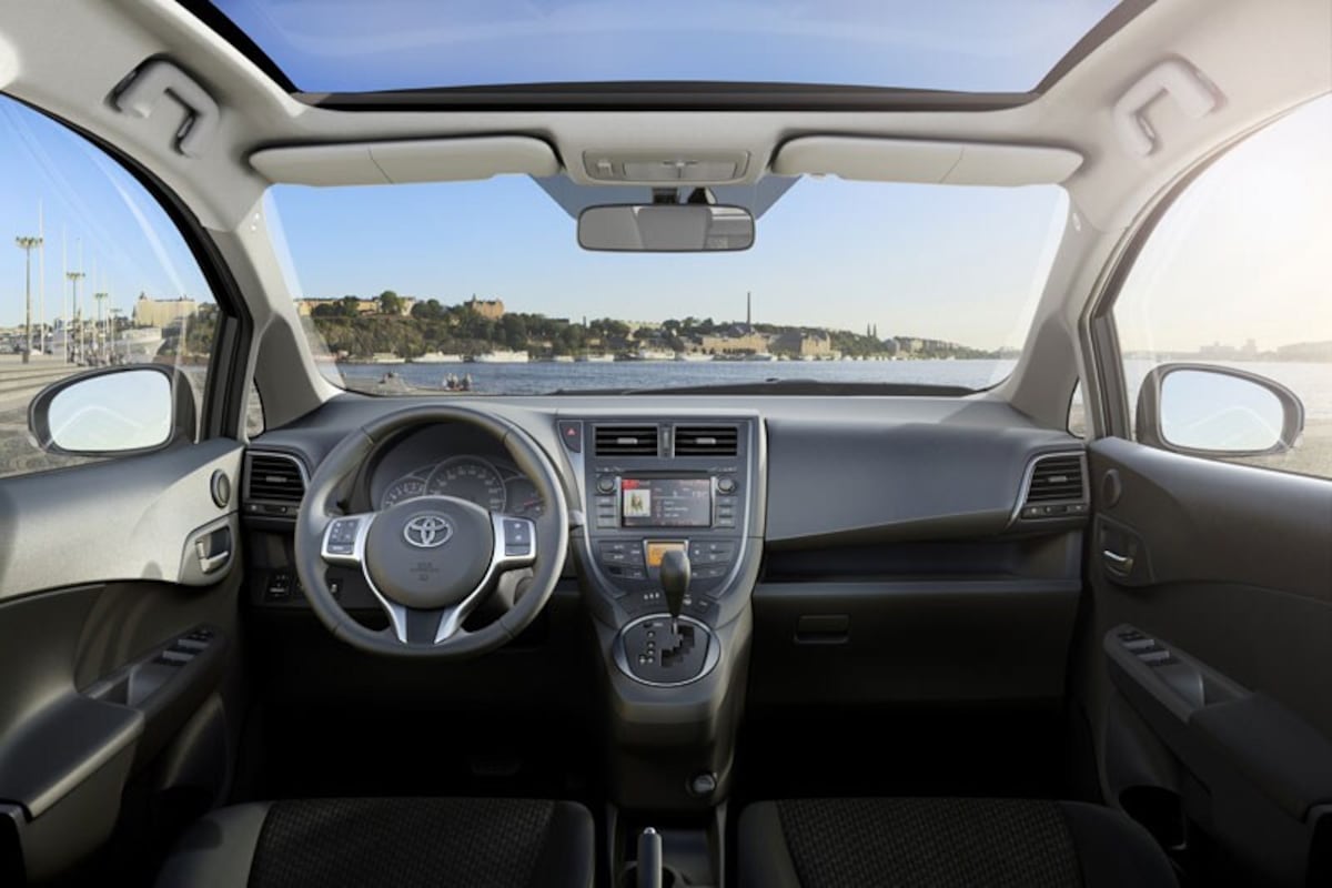 Toyota Verso S Interieur