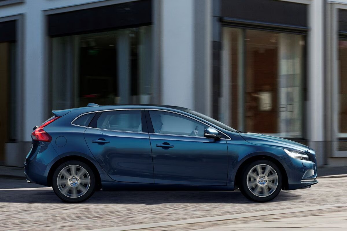 Volvo V40 T5