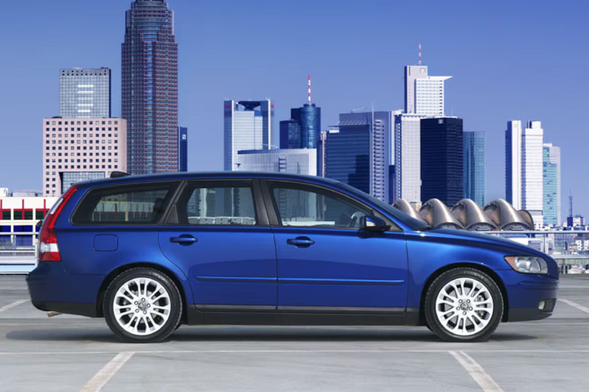 volvo v50